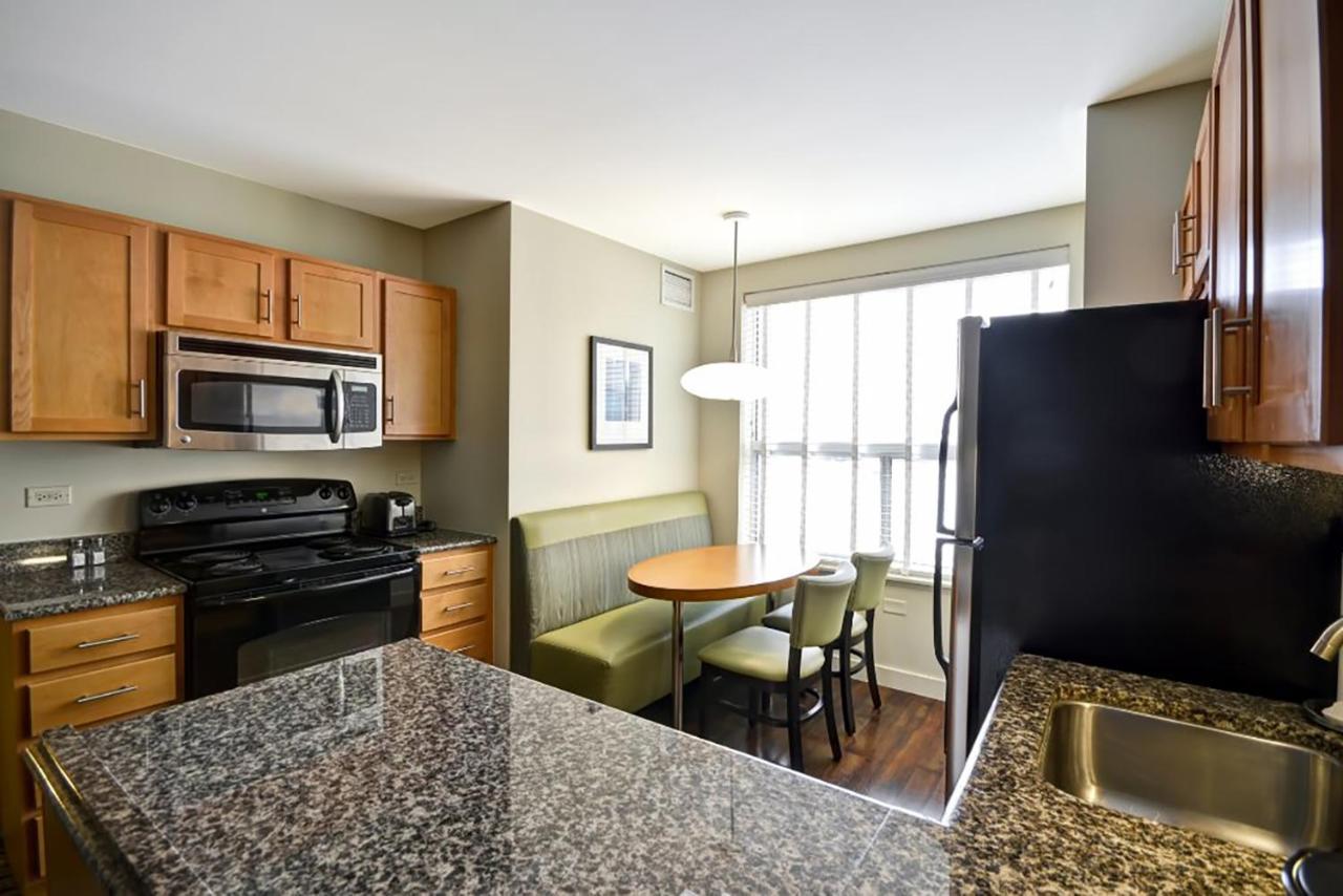 Hyatt House Naperville/Warrenville Ngoại thất bức ảnh